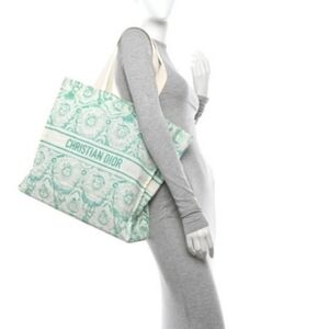 100%  N/W CHRISTIAN DIOR Straw Dioriviera Tote in Green